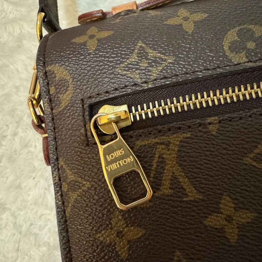 Louis Vuitton Brown Monogram Pochette Métis Crossbody - Picture 7 of 17